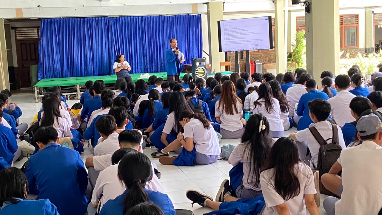 Diseminasi Pelaksanaan Ujian Sekolah : Meningkatkan Pemahaman Siswa dan Profesionalisme Guru  (#Cerdas Beretika Cakap Berbhinneka)